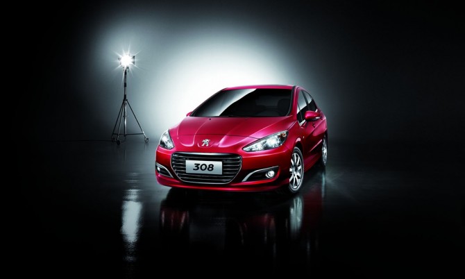 Peugeot 308 Sedan