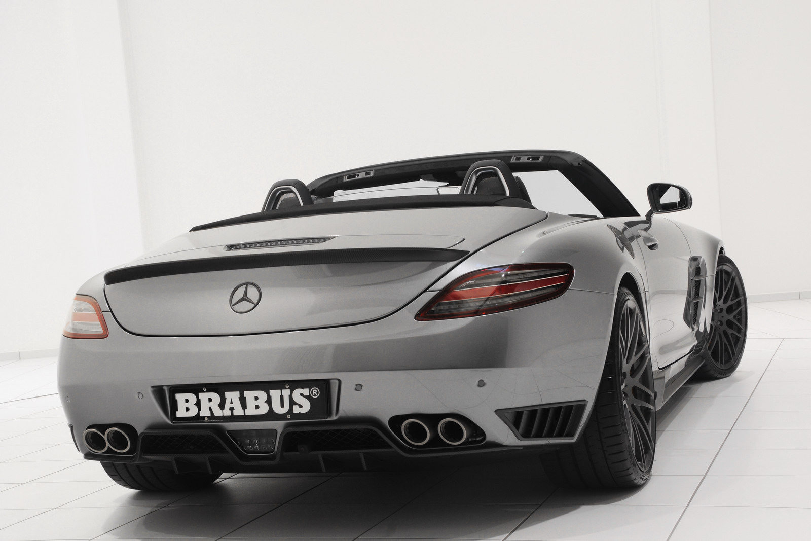 Mercedes SLS AMG Roadster by Brabus