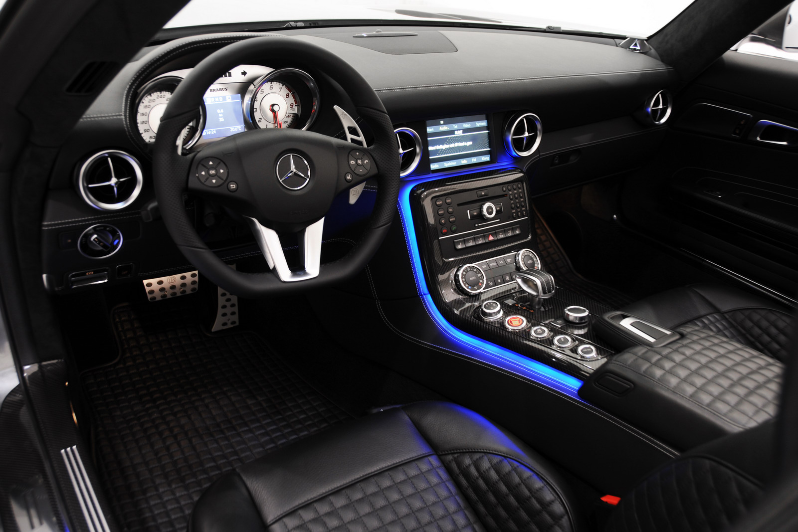 Mercedes SLS AMG Roadster by Brabus