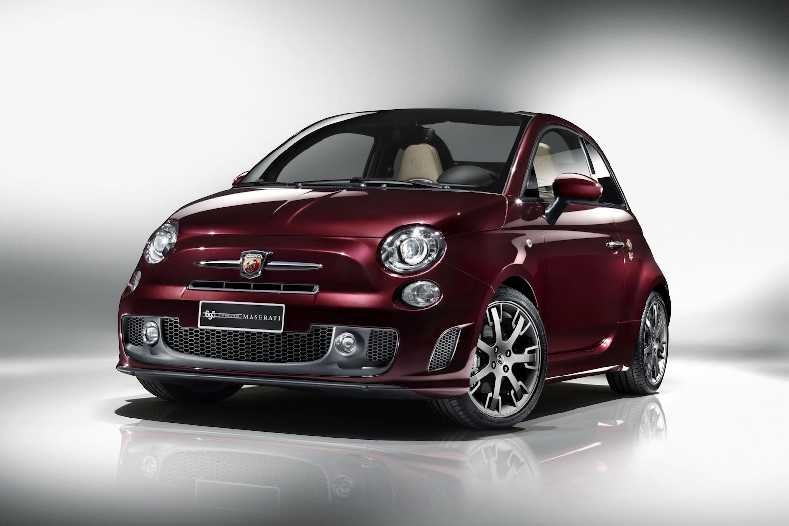 Abarth 695 Tributo Maserati Convertible