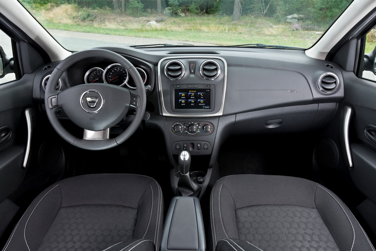 2013 Dacia Logan 2