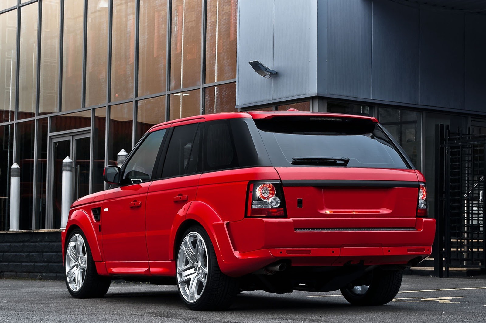 2013 Range Rover Sport by Kahn Design