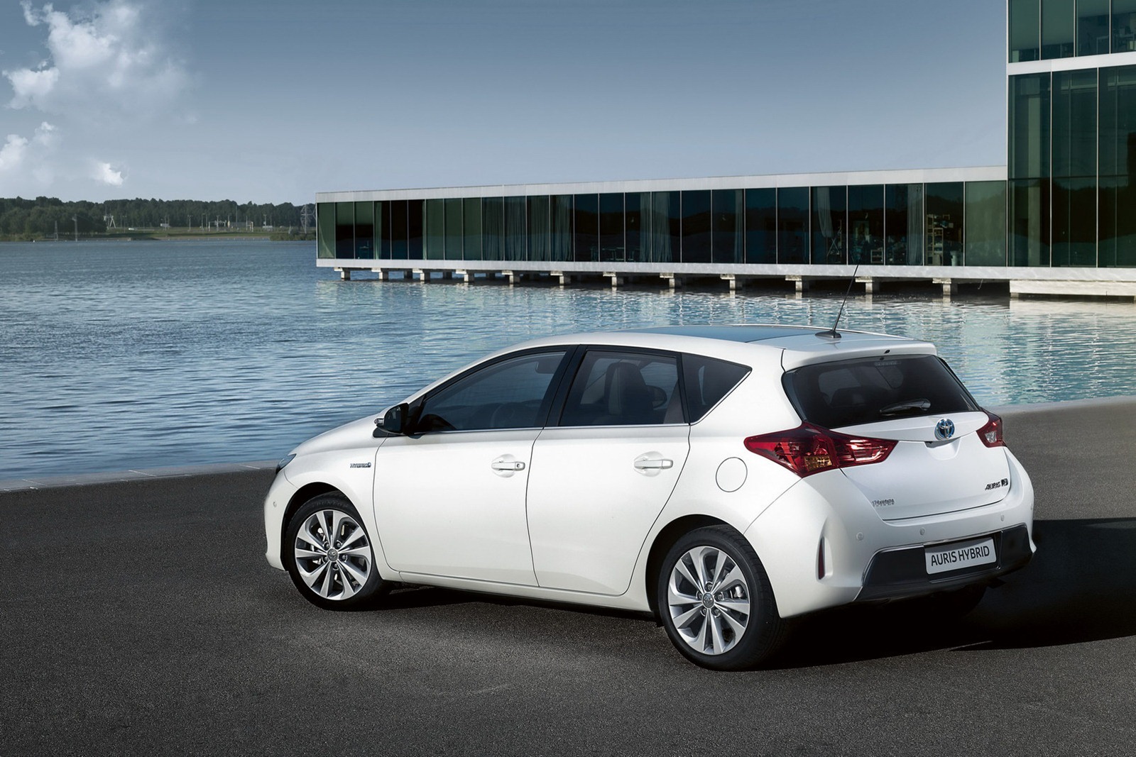 Toyota auris 2013