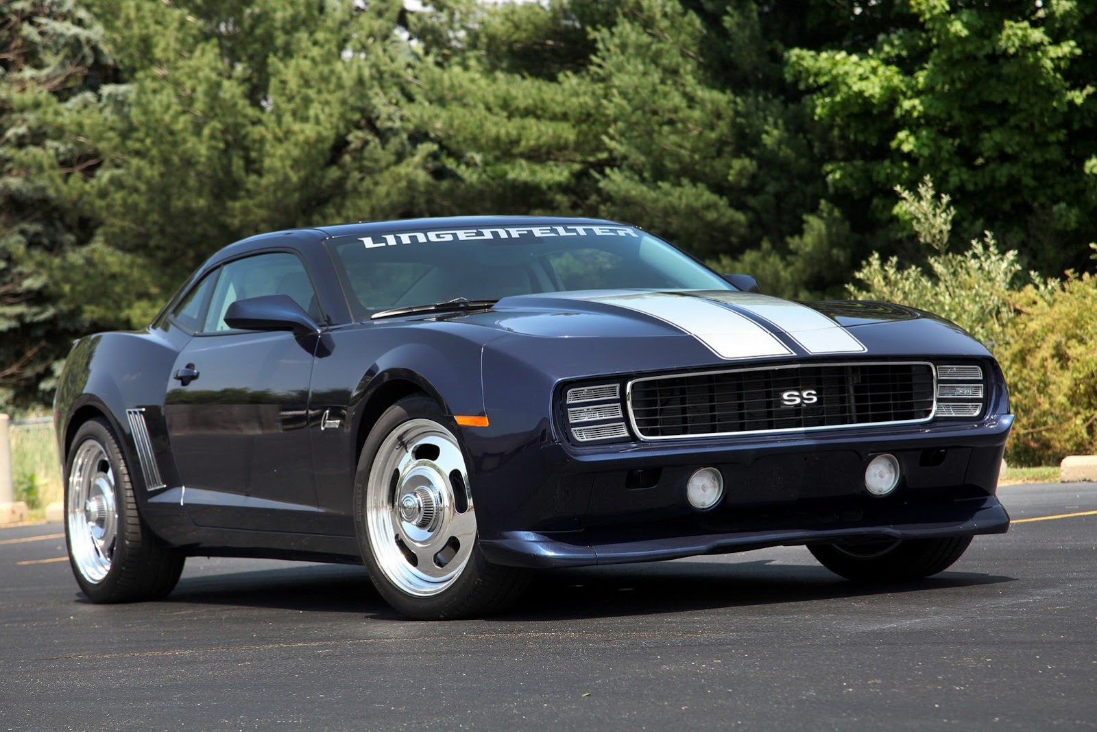 Retro Chevrolet Camaro by Ligenfelter