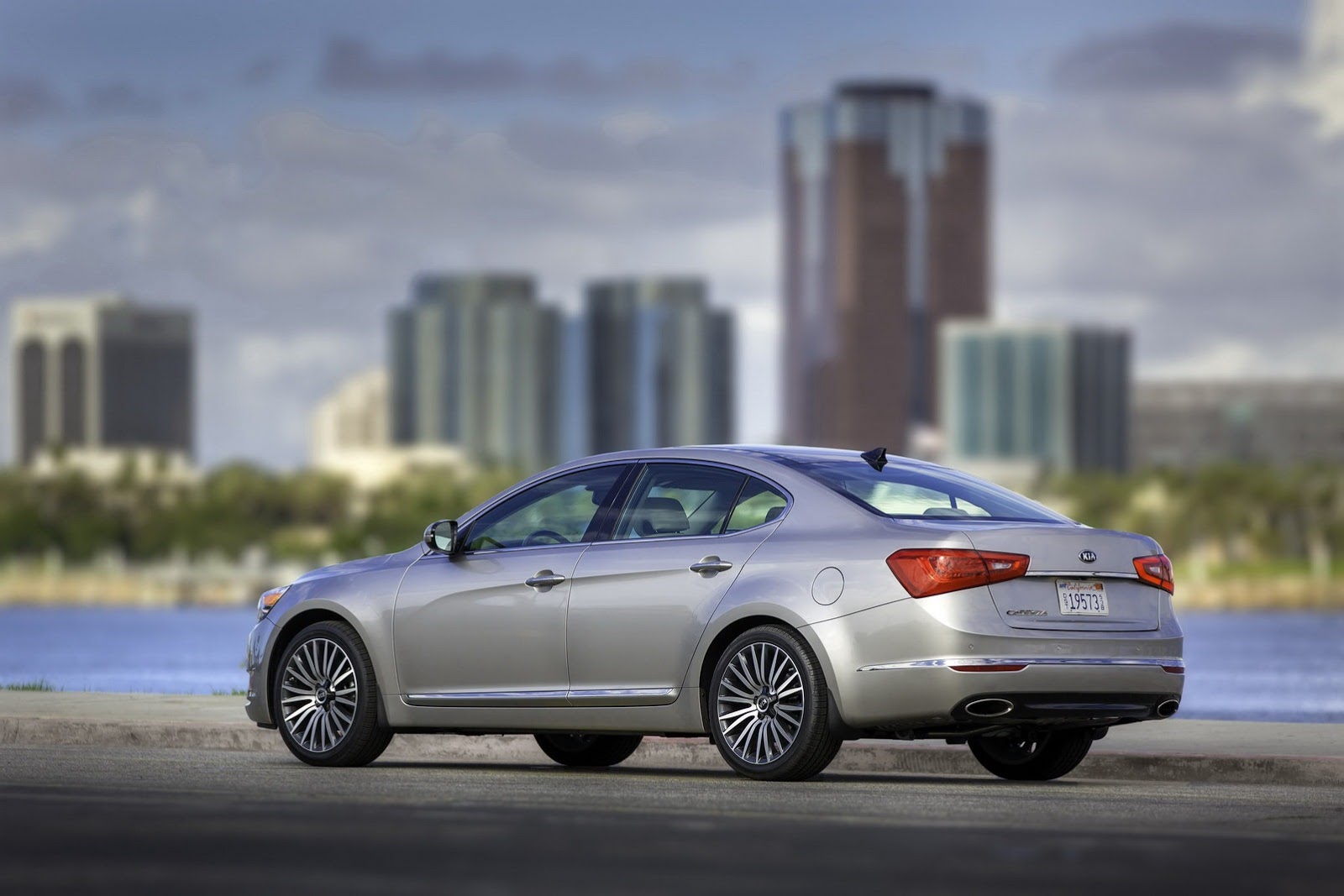 2014 Kia Cadenza