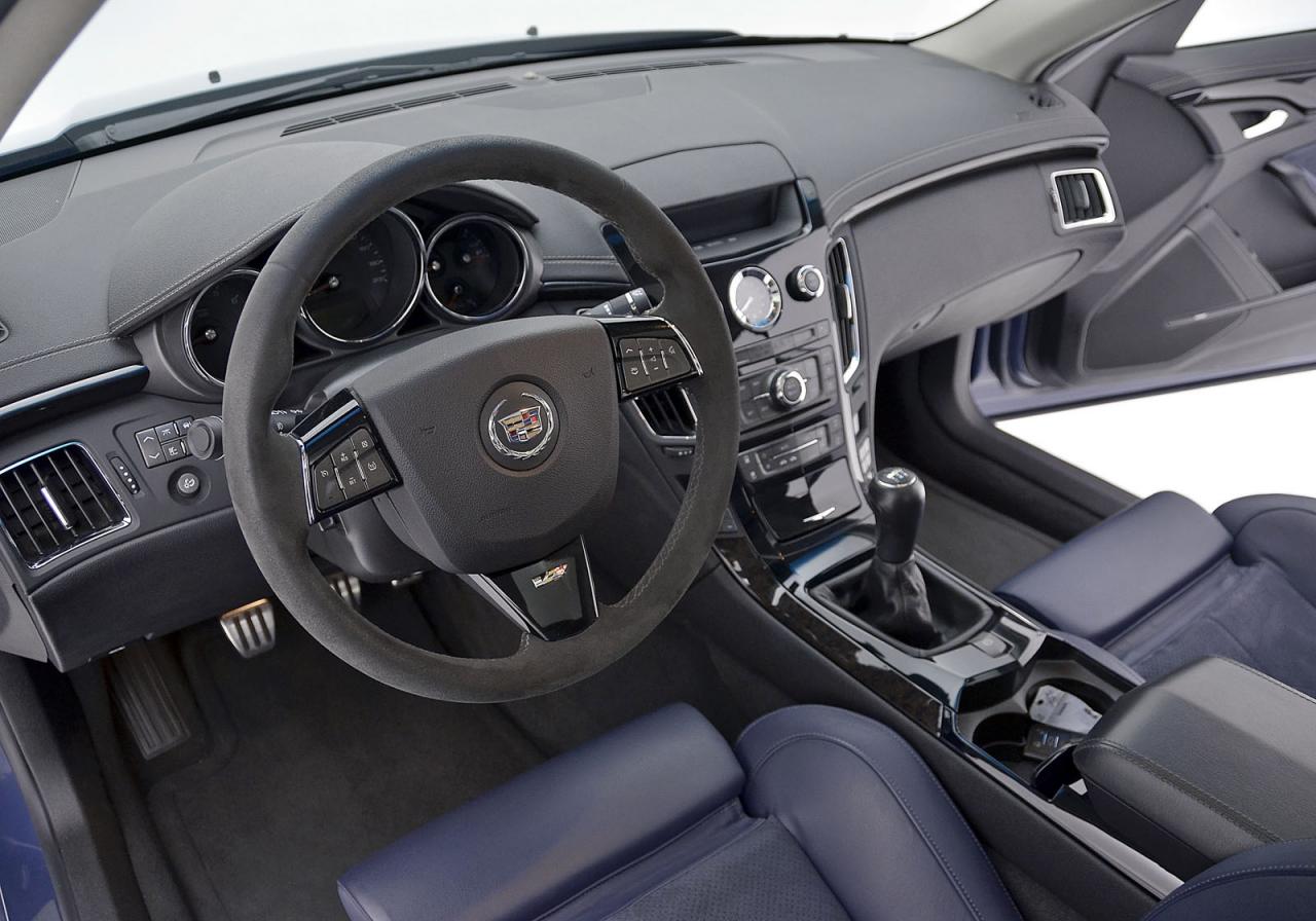 Cadillac CTS-V Coupe Silver Frost Edition