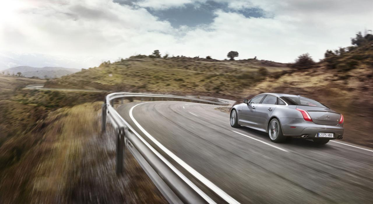 2014 Jaguar XJR
