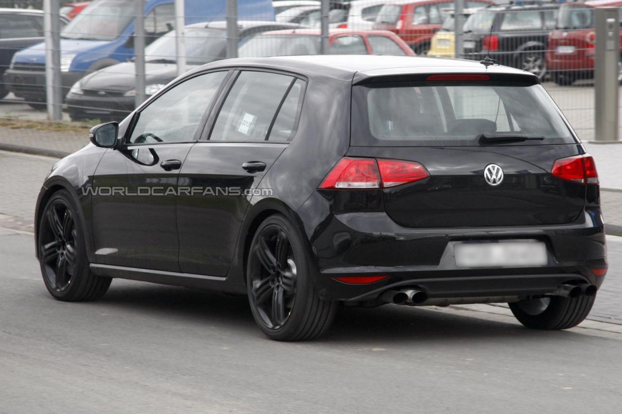 2014 Volkswagen Golf R spied