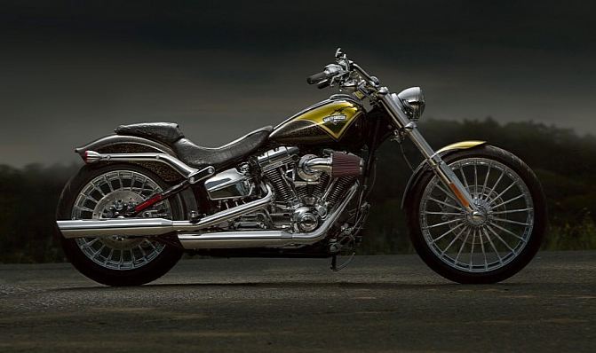 Harley Davidson CVO Breakout