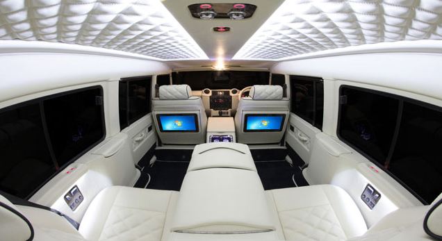 Land Rover Carisma Auto Design Interior