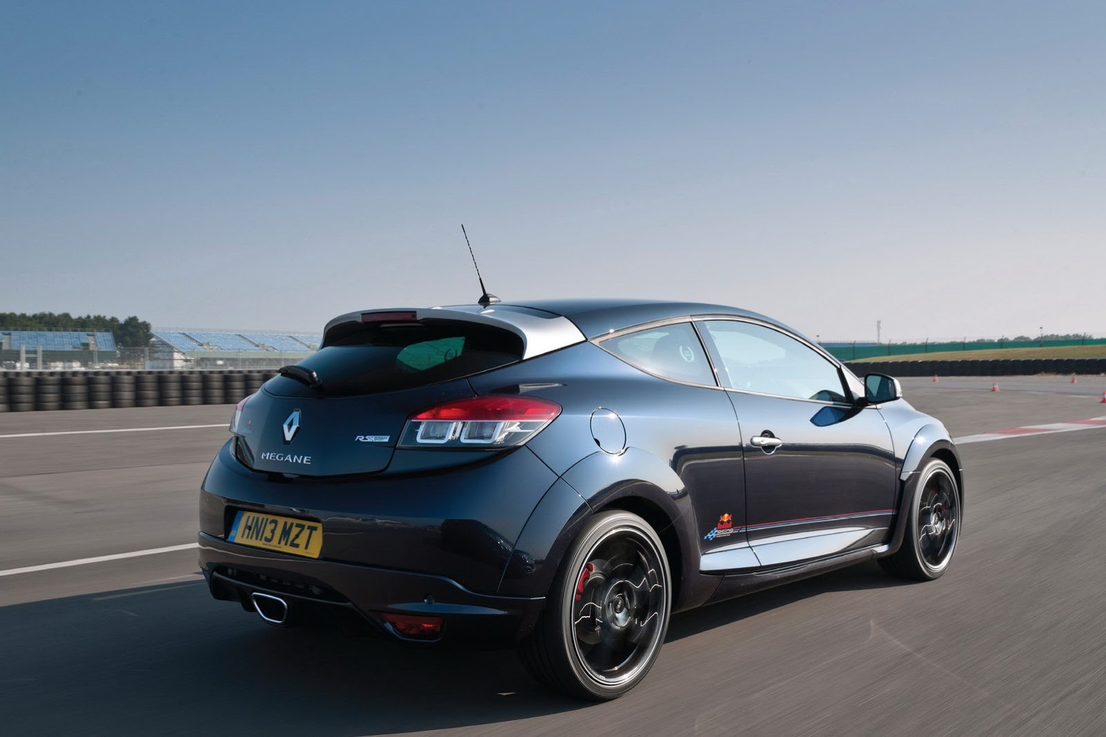 Renault Megane RS Red Bull RB8 Edition