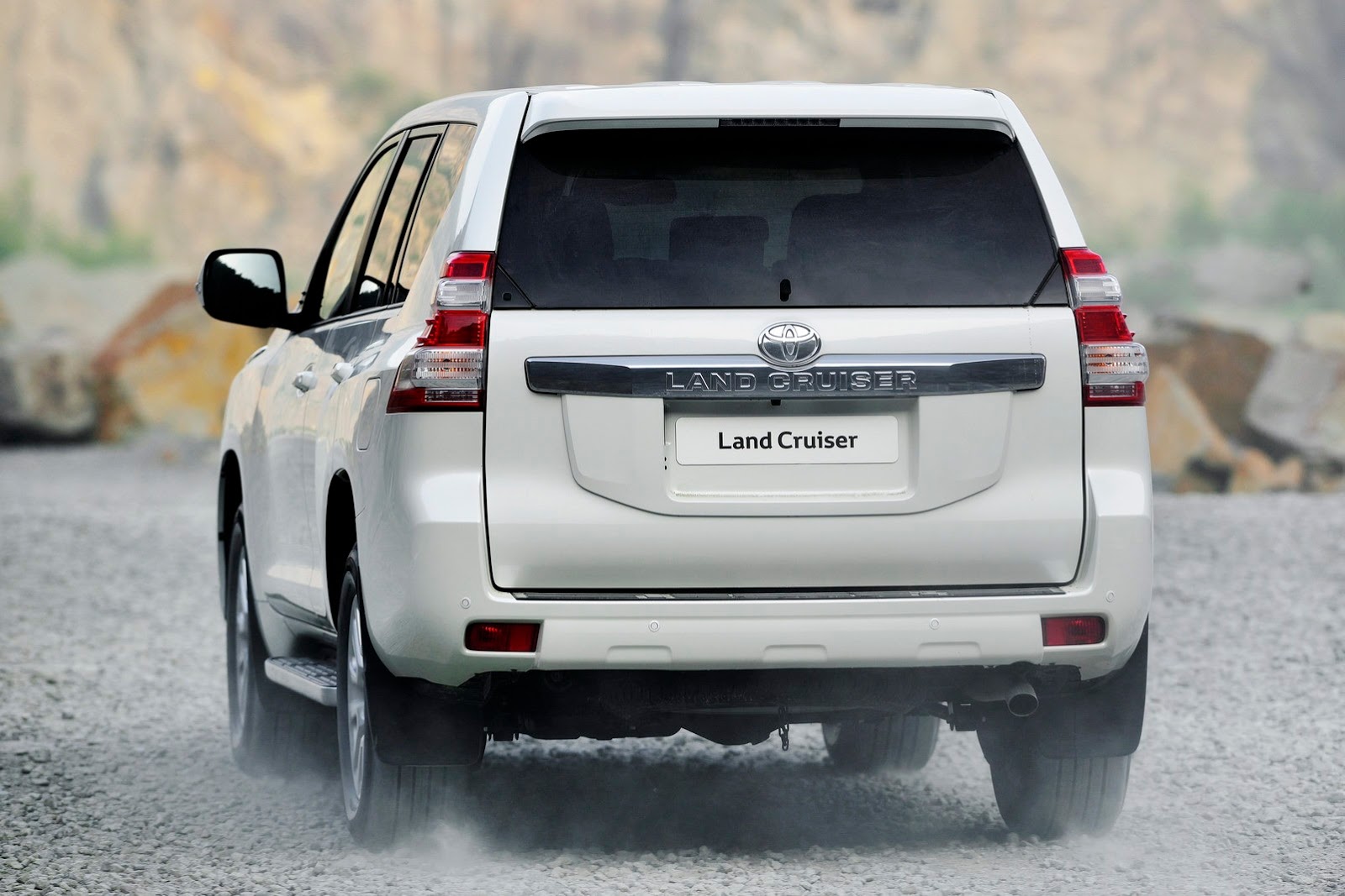 2014 Toyota Land Cruiser facelift