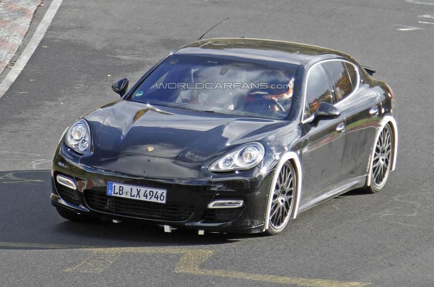2016 Porsche Panamera Spied