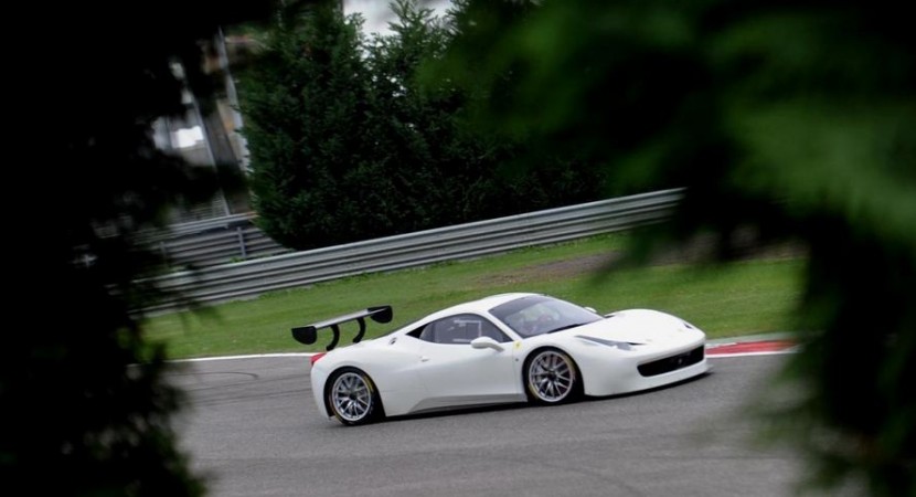 Ferrari 458 Challenge Evoluzione teaser
