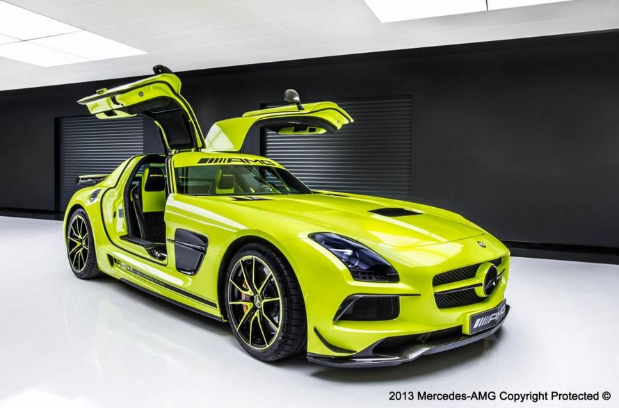 Mercedes SLS AMG Black Series by AMG Performance Studio