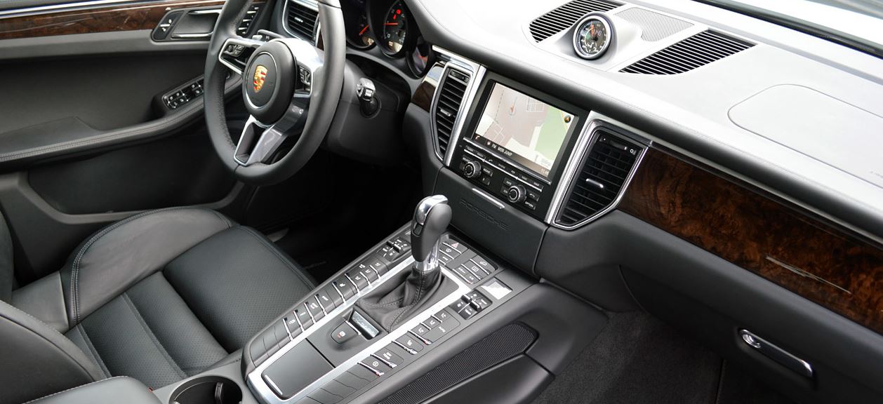 2015 Porsche Macan Turbo