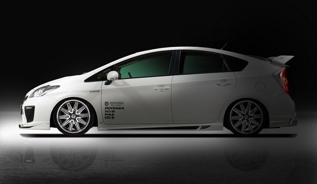 Toyota Prius by Tommykaira