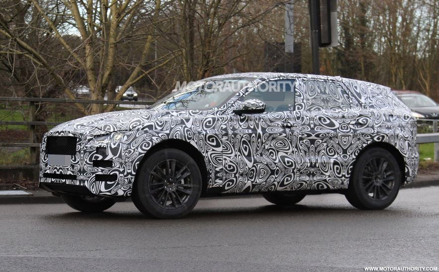2017 Jaguar F-Pace Spy Shot