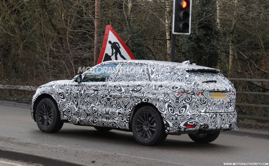 2017 Jaguar F-Pace Spy Shot