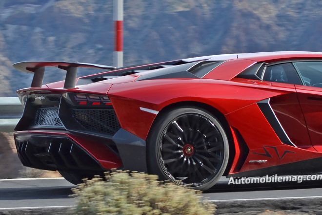 Lamborghini Aventador SV Video Teaser