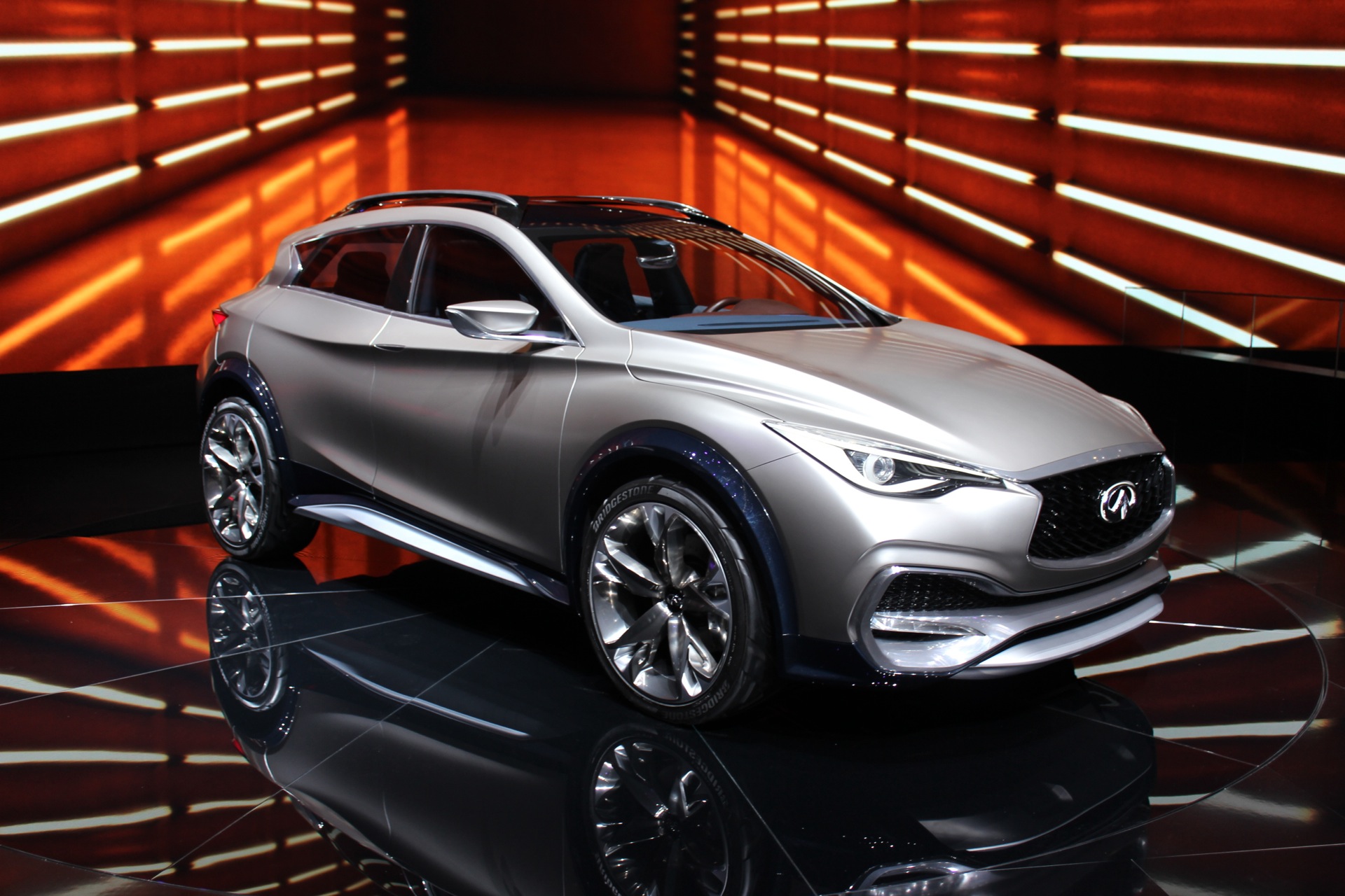 Марк уолберг 2021 бесконечность. Infinity дата выхода. Инфинити q30 2022. Инфинити qx30 багажник. Инфинити qx30 2021.