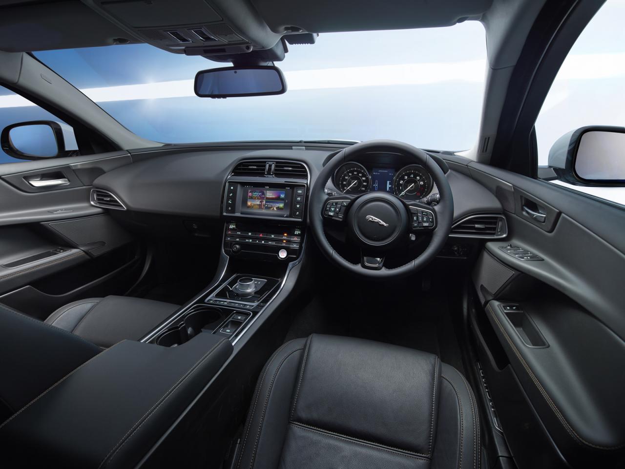 2016 Jaguar XE