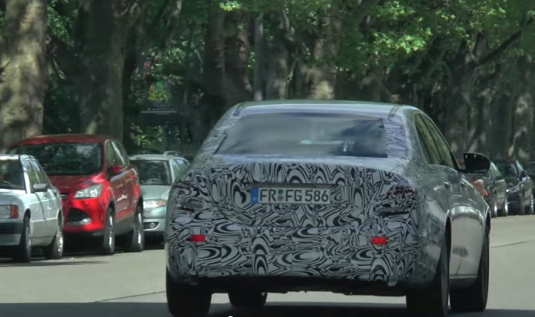 2017 Mercedes-Benz E-Class Spy Shot