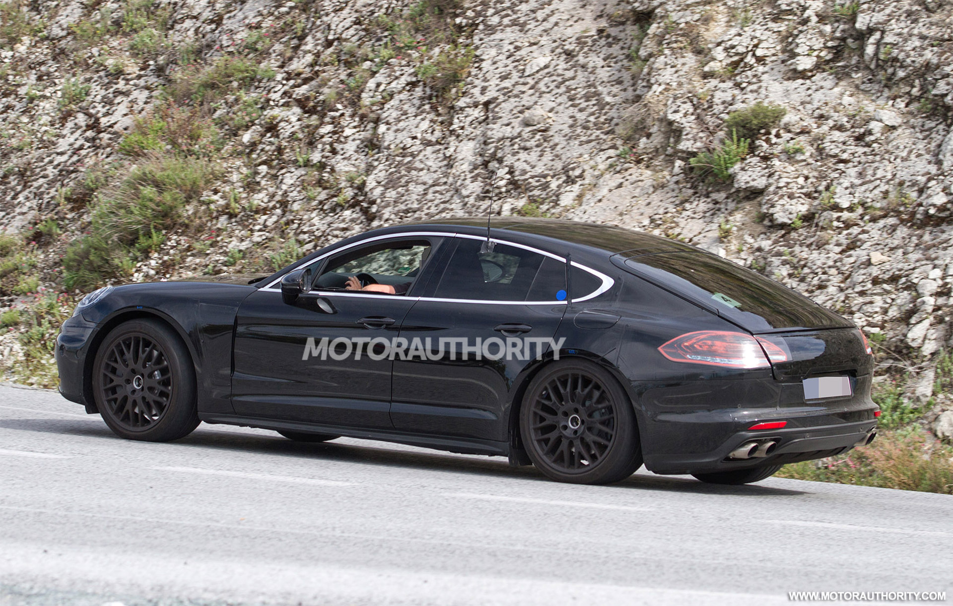 2017 Porsche Panamera S E-Hybrid Spy Shot