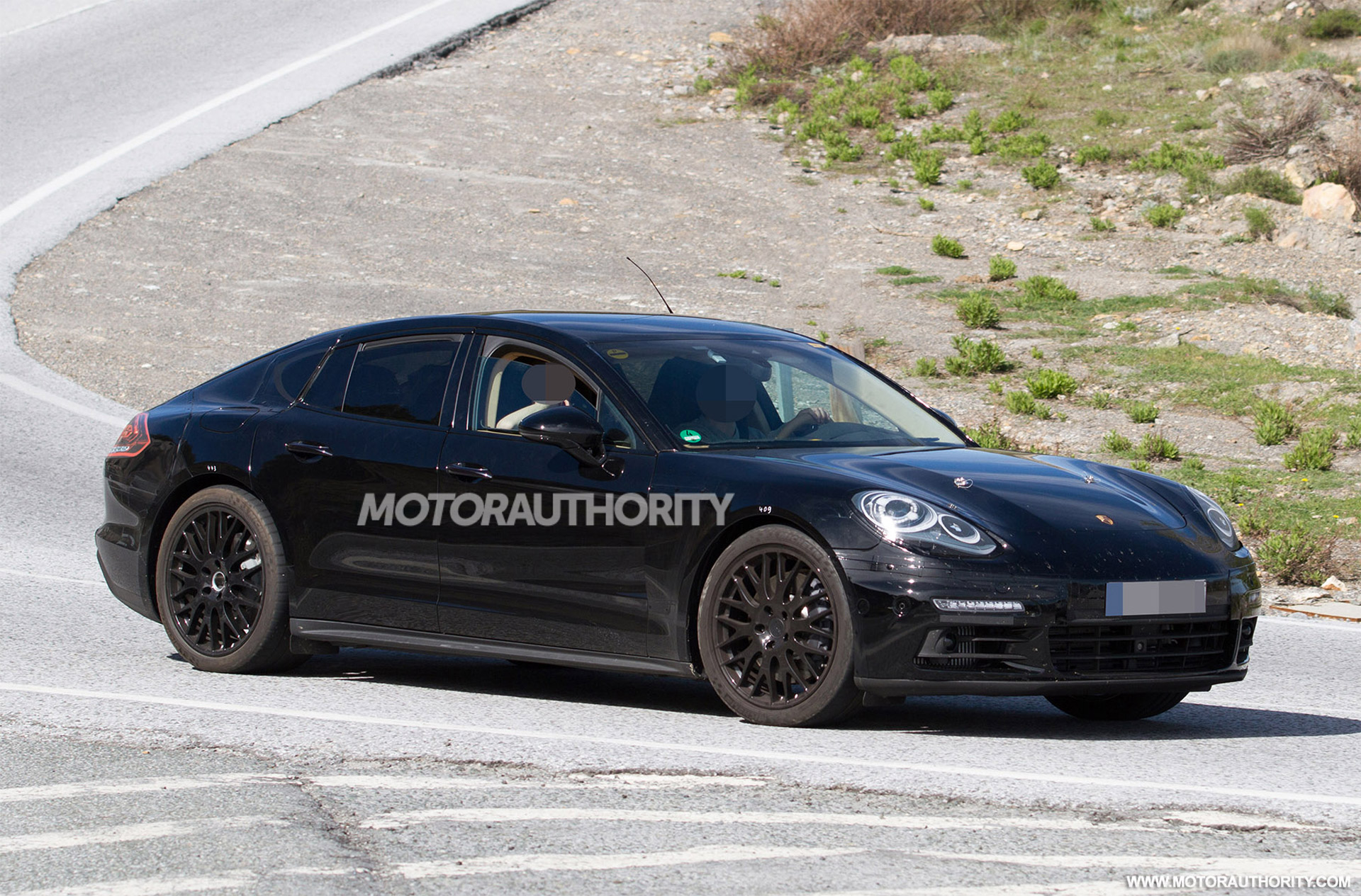 2017 Porsche Panamera S E-Hybrid Spy Shot
