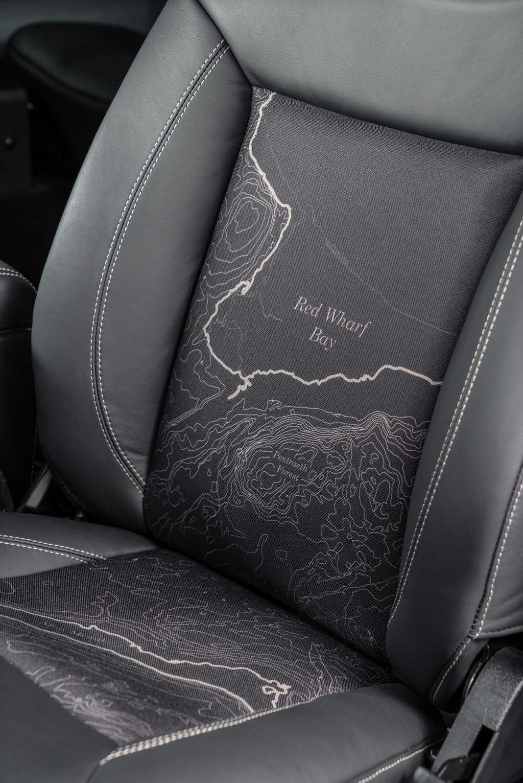 Land Rover Defender 2,000,000