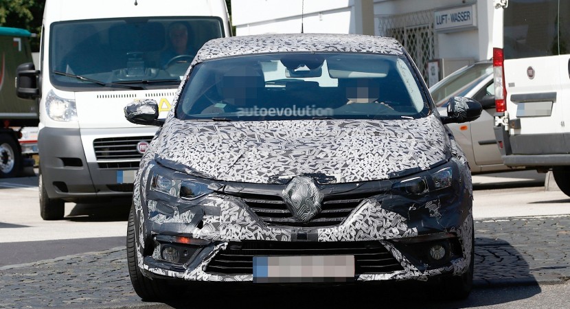 2016 Renault Megane Spy Shots