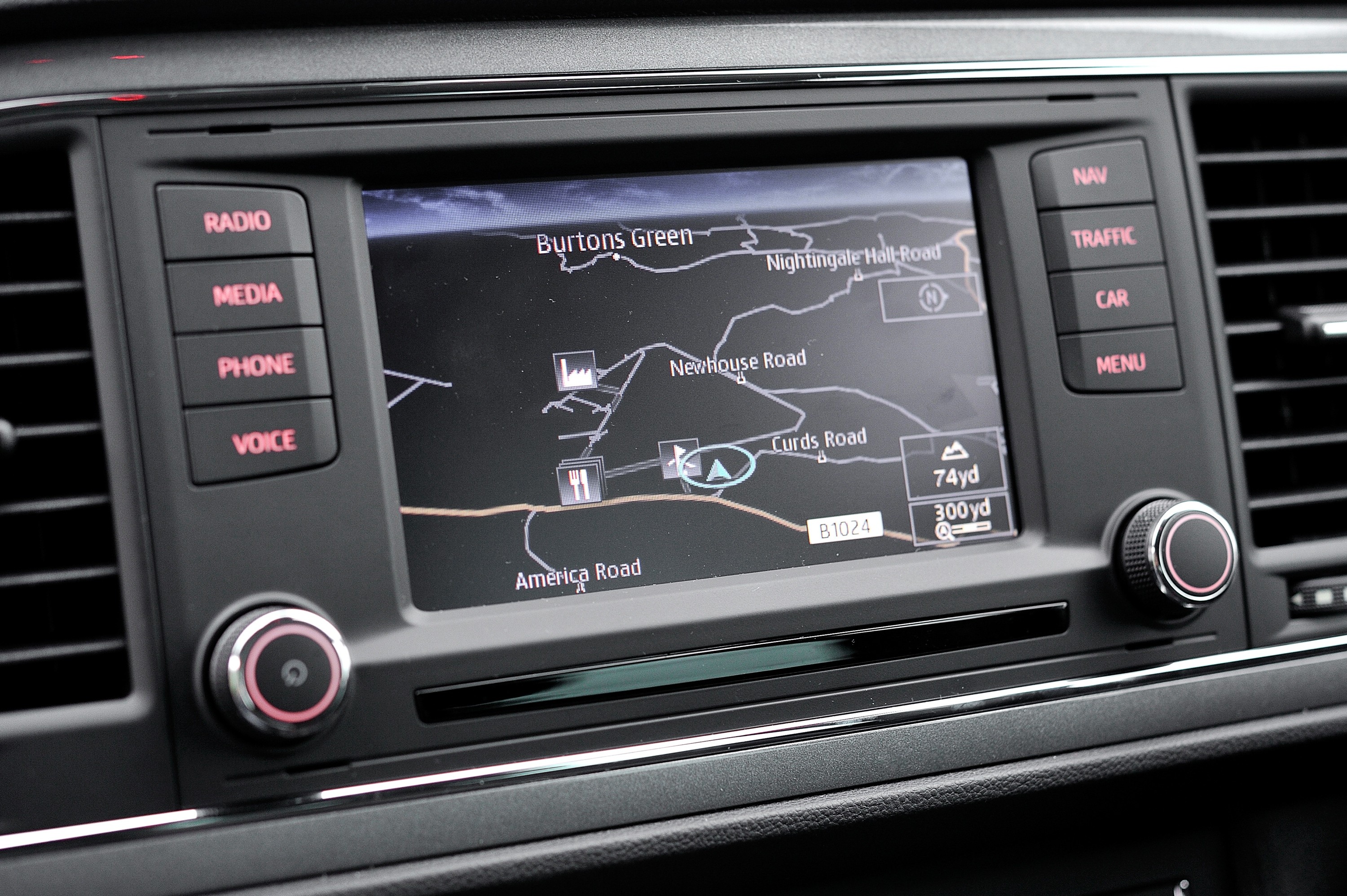 Seat Leon SE Technology Business