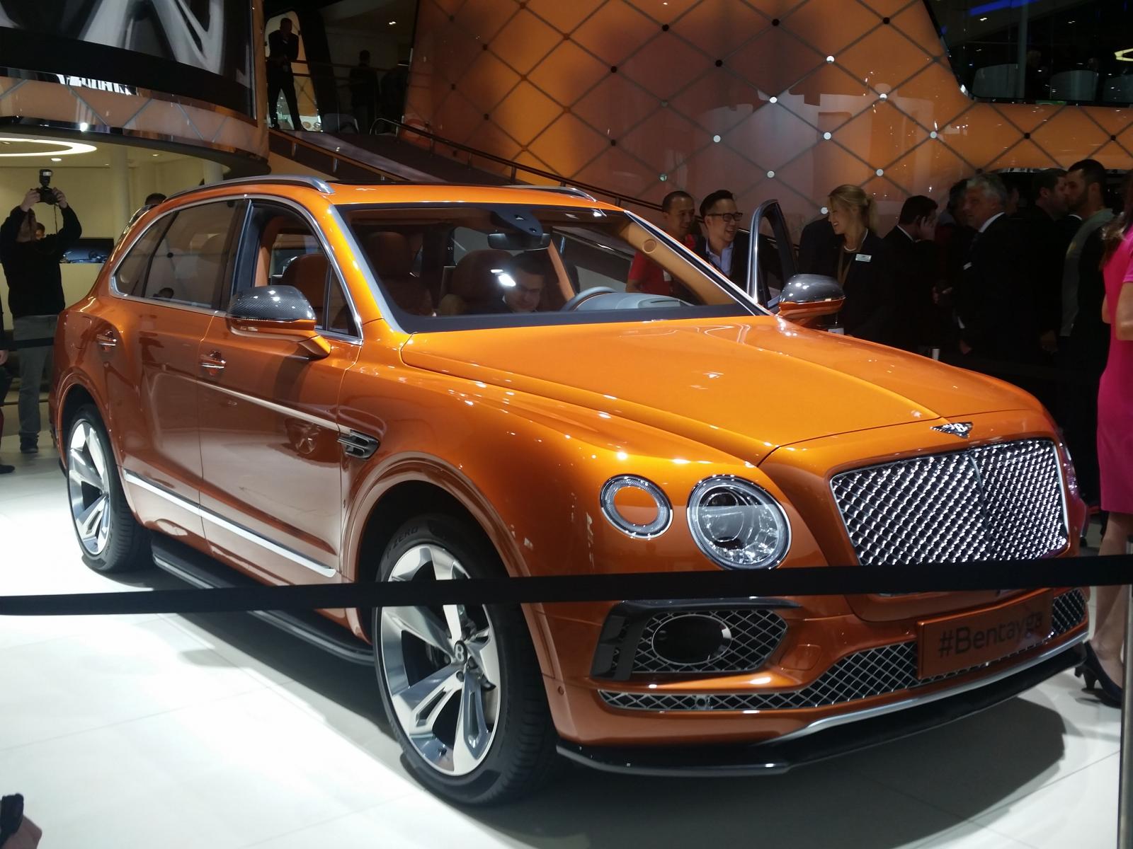 2015 Frankfurt Motor Show Bentley Bentayga Is Out Of The