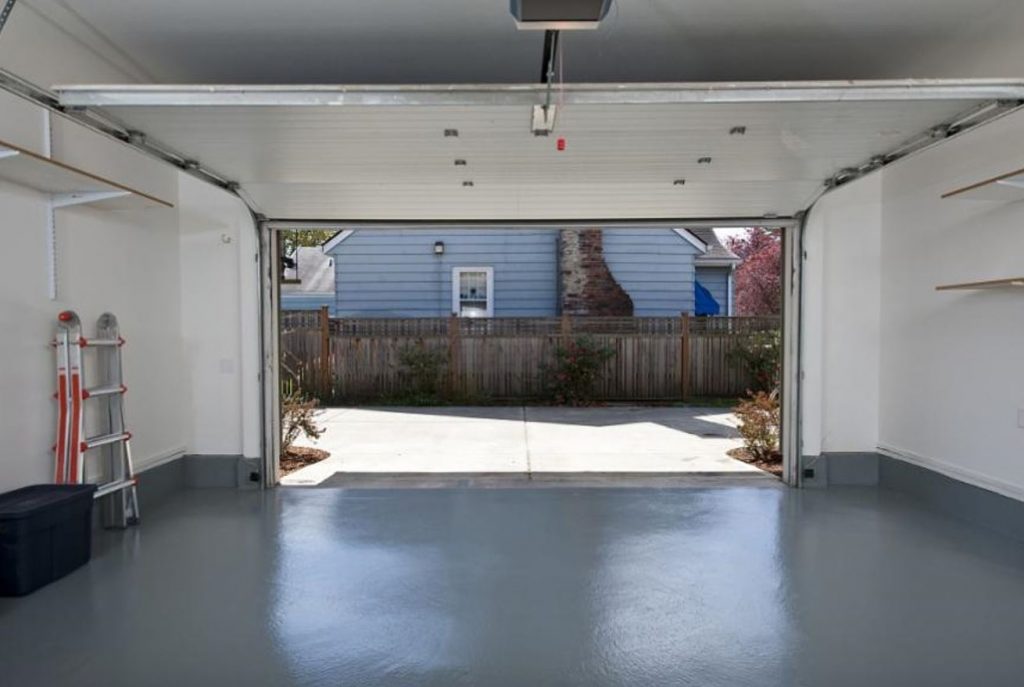 10 Essential Things for Your Garage – Proper Flooring