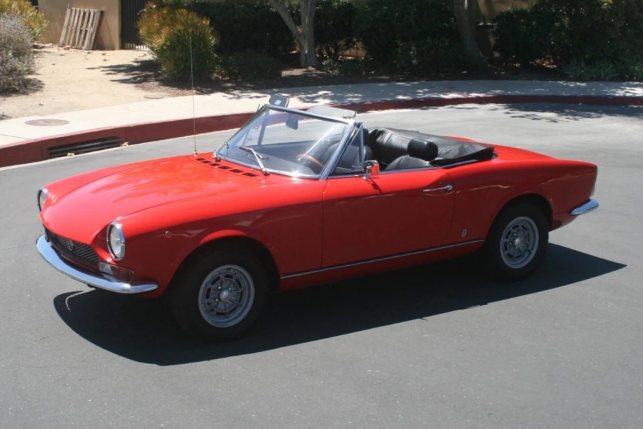 1979 82 Fiat 124 Spider 1