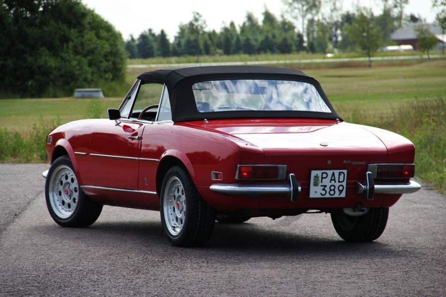 1979 82 Fiat 124 Spider 4