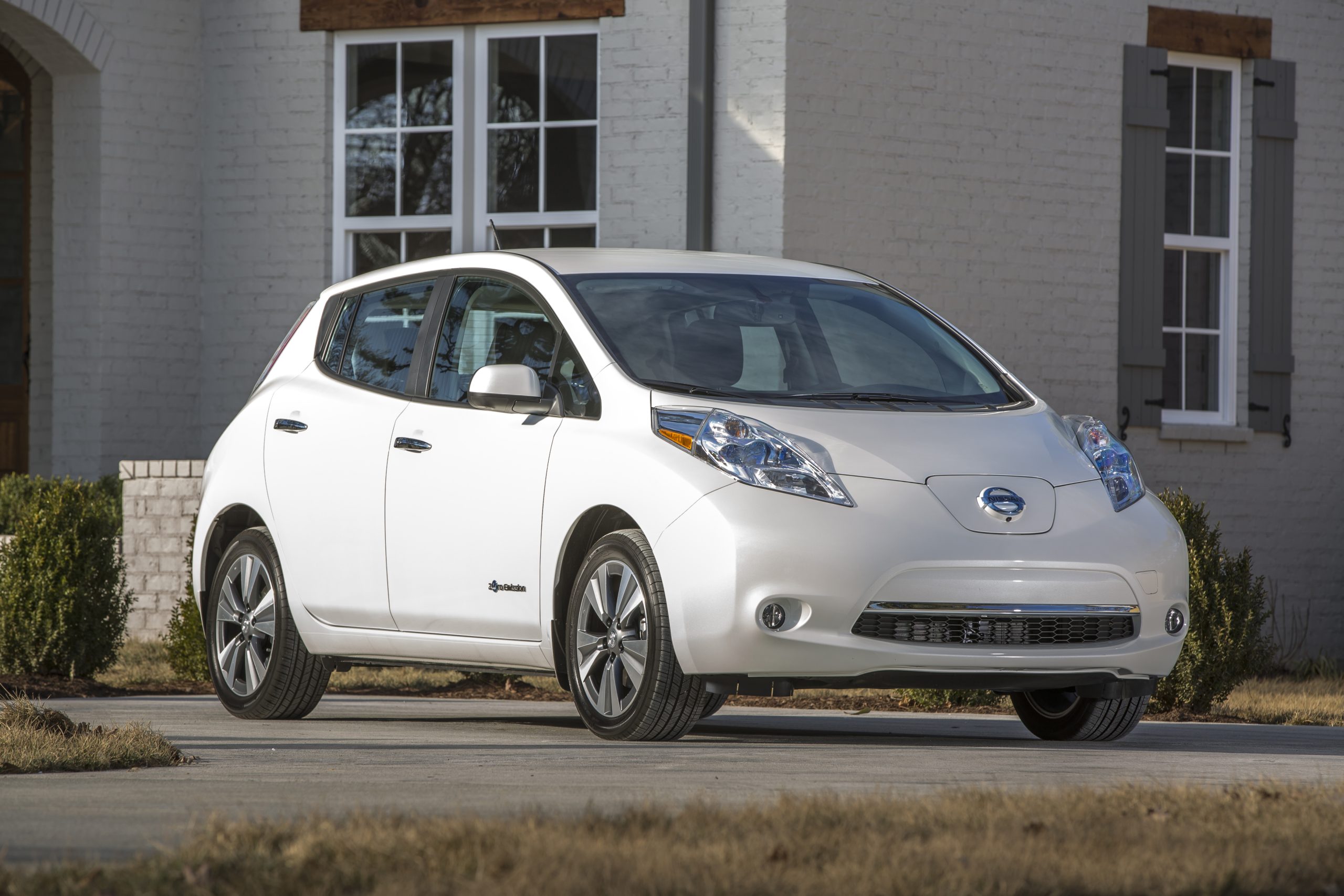 2015 Nissan Leaf Electric Car 1