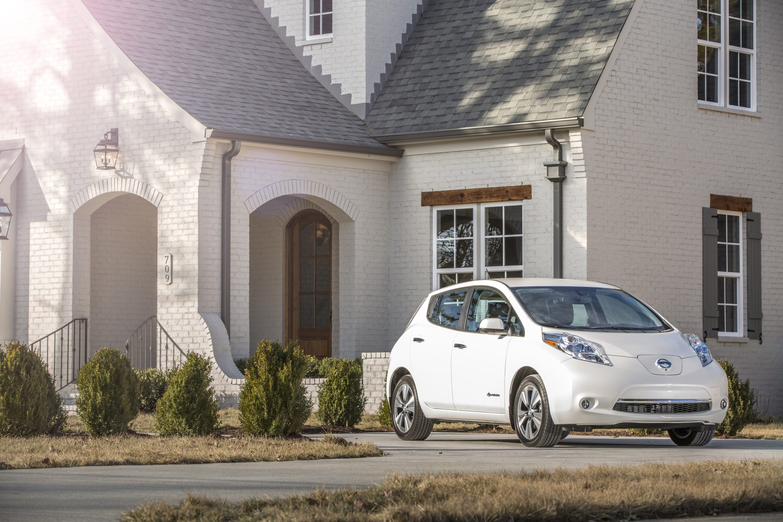 2015 Nissan Leaf Electric Car 3