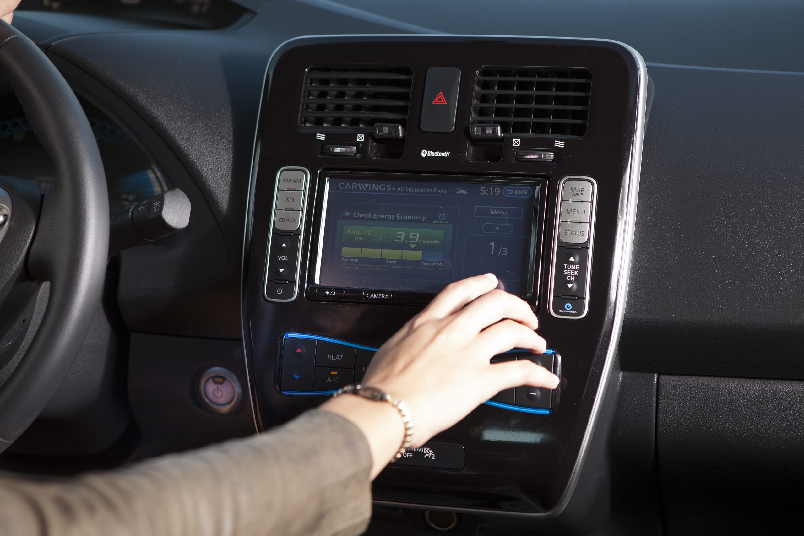 2015 Nissan Leaf Interior 55