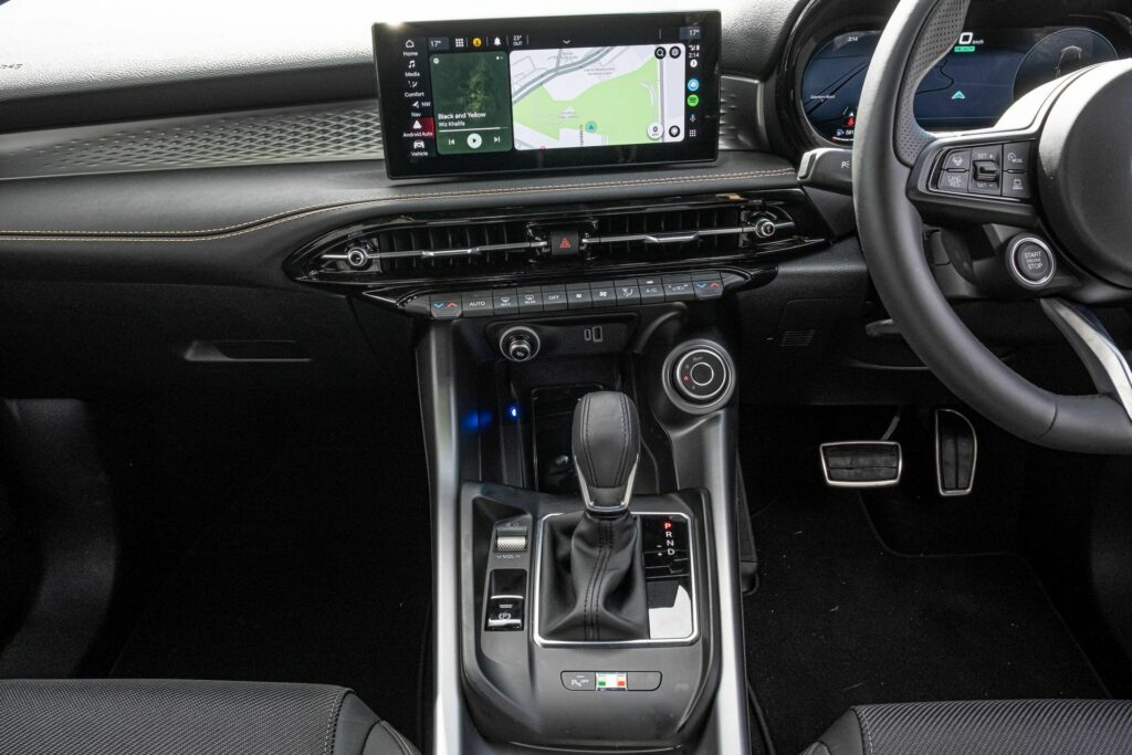 2023 Alfa Romeo Tonale Hybrid Ti 10 1