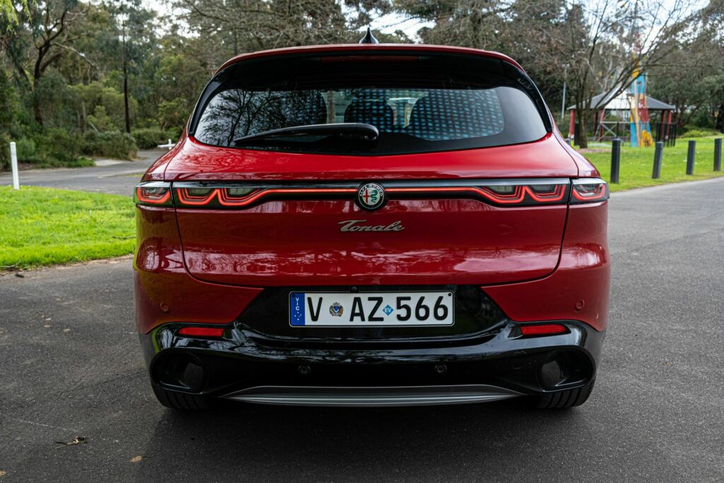 2023 Alfa Romeo Tonale Hybrid Ti 35