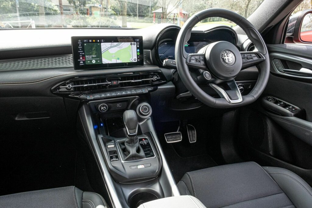 2023 Alfa Romeo Tonale Hybrid Ti 9 1