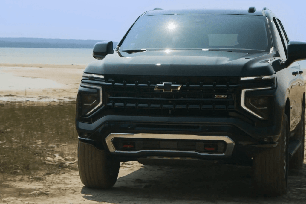 2025 Chevrolet Tahoe and Suburban Media Gallery 20