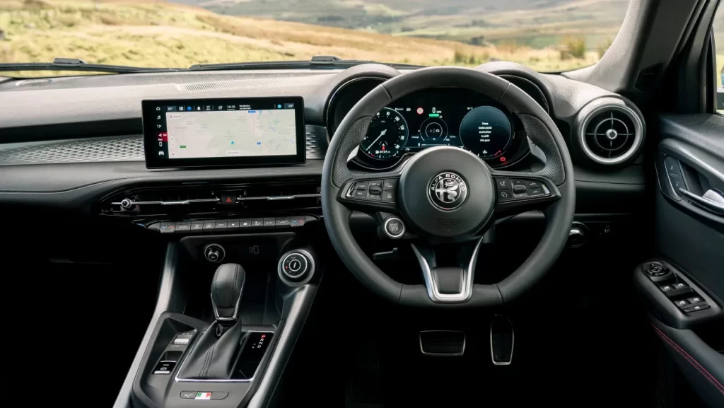 Alfa Tonale SUV 3
