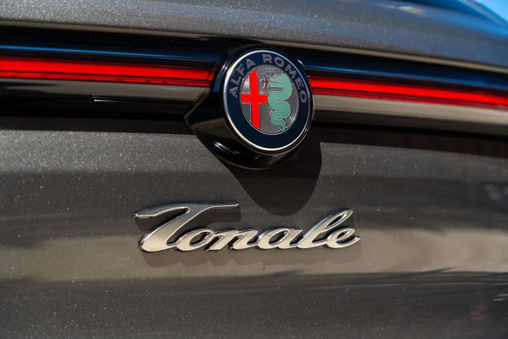 2024 Alfa Romeo Tonale Plug in Hybrid 7
