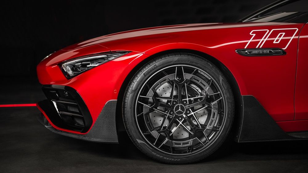 2025 Mercedes AMG PureSpeed 2